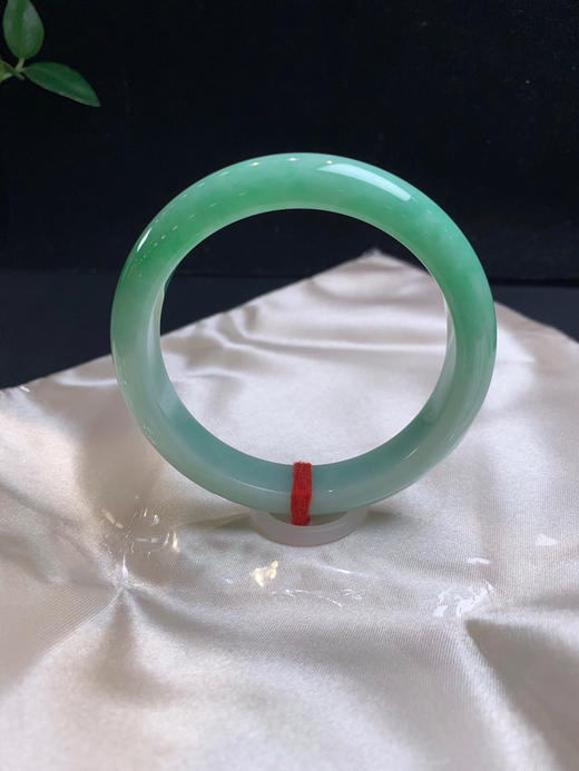 612451，58绿底正圈手镯，底妆细腻干净 小清新，干净完美 商品图2