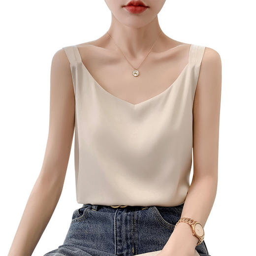 春夏季【修身宽带v领短款背心】新款丝绸缎面气质内搭上衣吊带背心 商品图4
