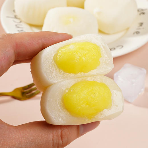 【一口爆浆❗️奶糯榴莲大福团】甄选新鲜榴莲果泥加入，入口浓郁丝滑榴莲香，生巧福团雪媚娘糯米，下午茶办公室休闲零食L 商品图1