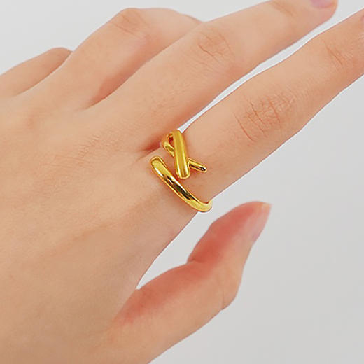 【现货】  足金999 5D工艺 戒指交叉缠绕设计款【金重约1.34g圈口17.2mm】  【一物一广州省检标签】 商品图1