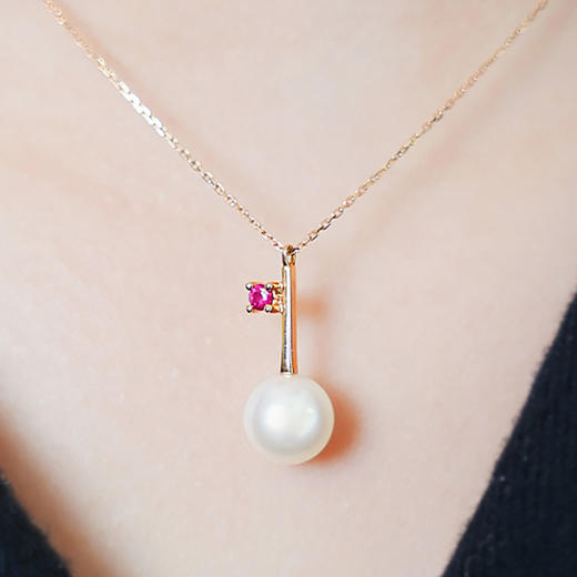 【现货】18K金珍珠项链红宝石轻奢锁骨链【尺寸8.2mm】  【一物一证书】 商品图1