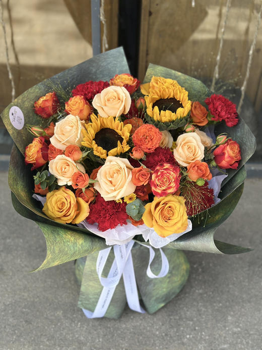 插花泥花束 香槟玫瑰和向日葵混搭花束 商品图3