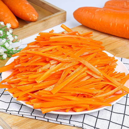 【河南新鲜胡萝卜】4.5斤装 现挖带泥发货 蒸炒煮皆宜 商品图3