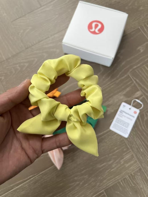 原单正品lululemon女士发圈，一盒四色！lulu连发圈都做的这么好看！提升生活品质的小物件，这款必入！既实用又好看！低调有品。戴上这个发圈心情也会变好 商品图6