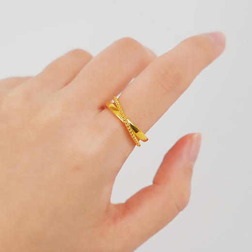 【现货】  足金999 5D工艺 戒指莫比乌斯环极简交织款【金重约1.48g圈口17.8mm】  【一物一广州省检标签】 商品图1