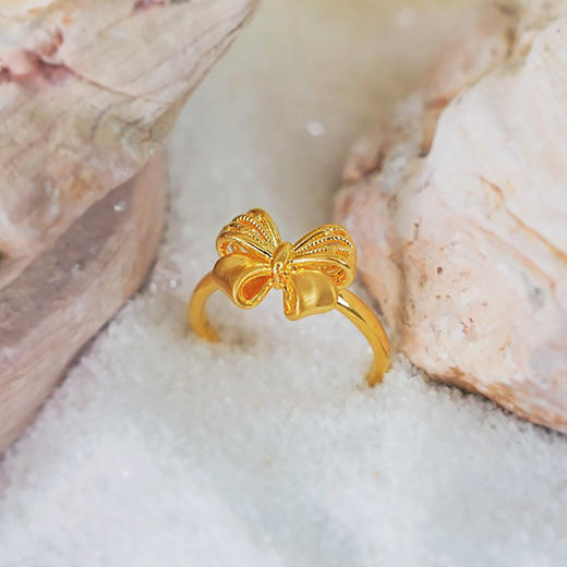 【现货】  足金999 5D工艺 戒指优雅蝴蝶结在逃公主系列【金重约1.37g圈口17.7mm】  【一物一广州省检标签】 商品图3