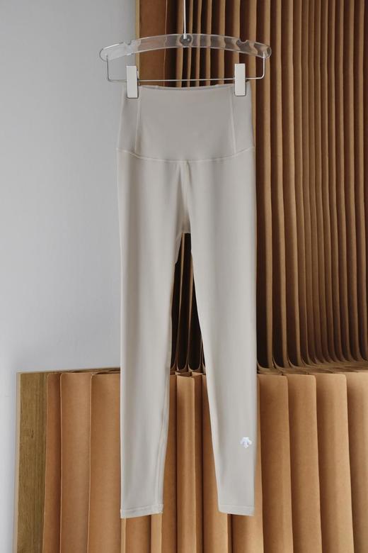 迪桑特女士早春新款鲨鱼裤年年卖年年火，穿搭出色小能手（SS） 商品图1