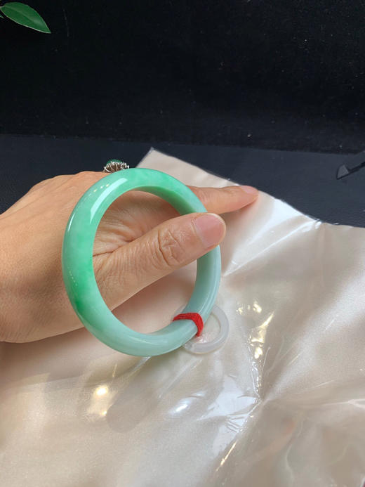 612451，58绿底正圈手镯，底妆细腻干净 小清新，干净完美 商品图5