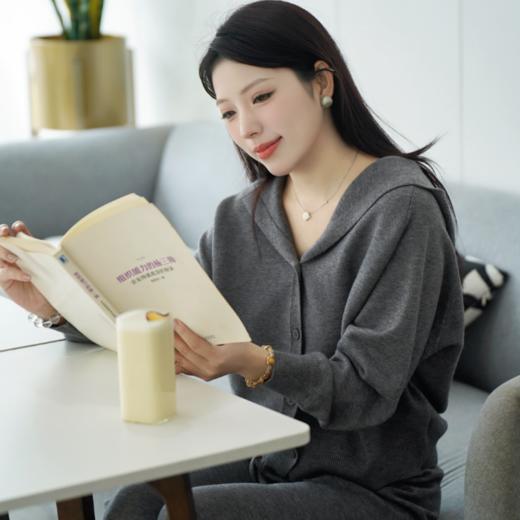 现货 臣禾	连帽针织开衫短外套JZ251090175 商品图1