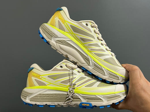 年后发！【毒包装】HOKA飞速2代情侣运动鞋，超爱的HOKA系列🆕 透气舒适系列，脚感超赞👍🏻 厚底耐磨防滑大底，男女同款，最大可穿到45码~ 商品图3