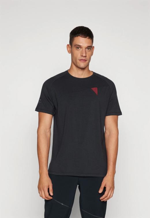 K1atter*usen 攀3鼠 经典伐南龙三角拼接圆领T恤 tx403 商品图0