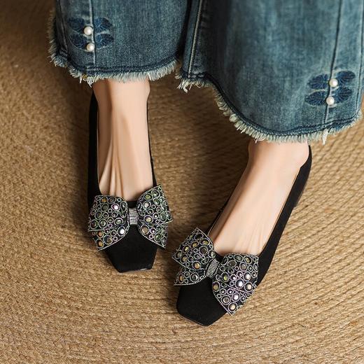 【预售5天】法式复古羊翻绒蝴蝶结方头单鞋春秋季新款中跟女鞋QCNX&75-2 商品图1