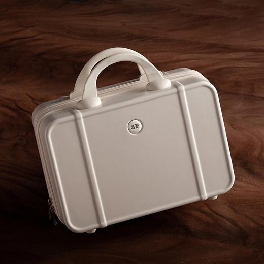 唯都【青云之上茶具套装】 历经1300度高温烧制 茶杯x6 壶x1 公道杯x1 茶盘x1 旅行箱包x1 茶巾x1 商品图2