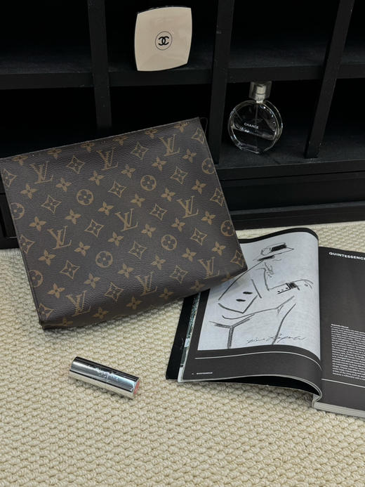 LV 老花26 洗漱包 商品图1