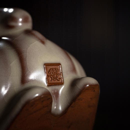 问鼎哥窑碎玉系列致巧款玉羊茶宠 商品图4