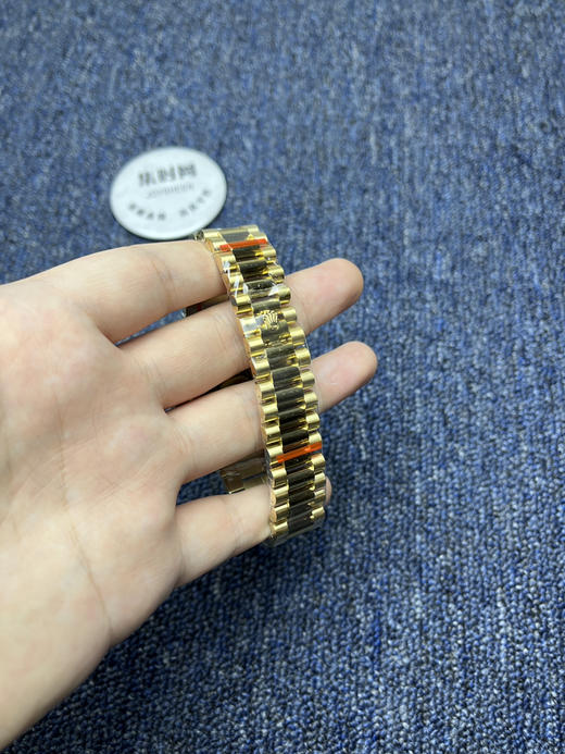 QF配重版 重量180克+ 劳力士星期日历型系列 日志40mm 黑冰糖DD
款式：男士腕表 商品图6