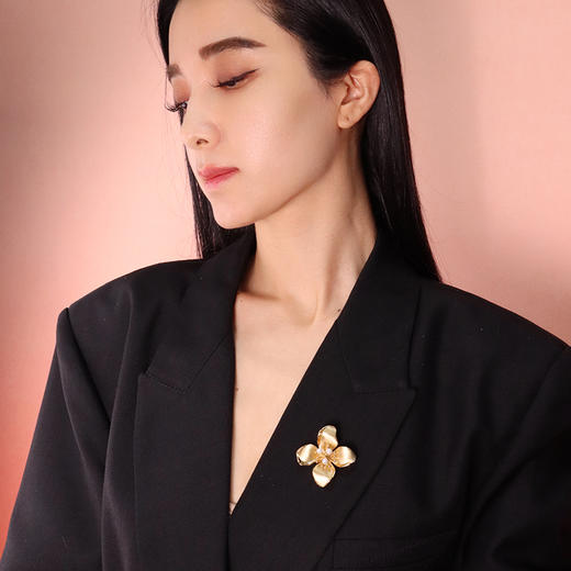 Garden of Eden 伊甸园系列 | 金丝四瓣花胸针 商品图2