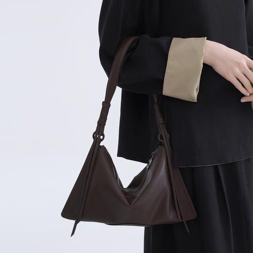 Somlord神洛单肩包流苏腋下包2025新款高级通勤时尚百搭饺子包 商品图3