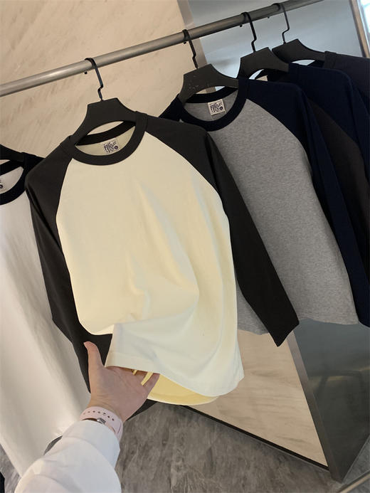 口碑系列! 2025阿美咔叽风精梳全棉插肩袖撞色圆领长袖T恤打底衫卫衣男款情侣款！ 商品图7