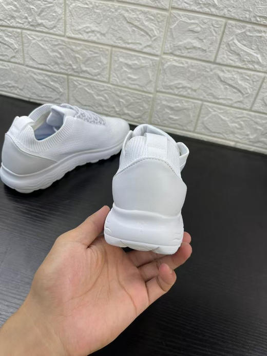 正品 GEOX/健乐士休闲运动鞋 超轻缓震透气网眼跑步鞋 上脚舒适 码数：37码，特价无质量问题不退换 商品图2