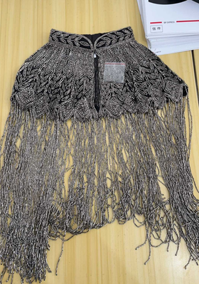 盛唐牡丹|银灰色串珠披肩-门店