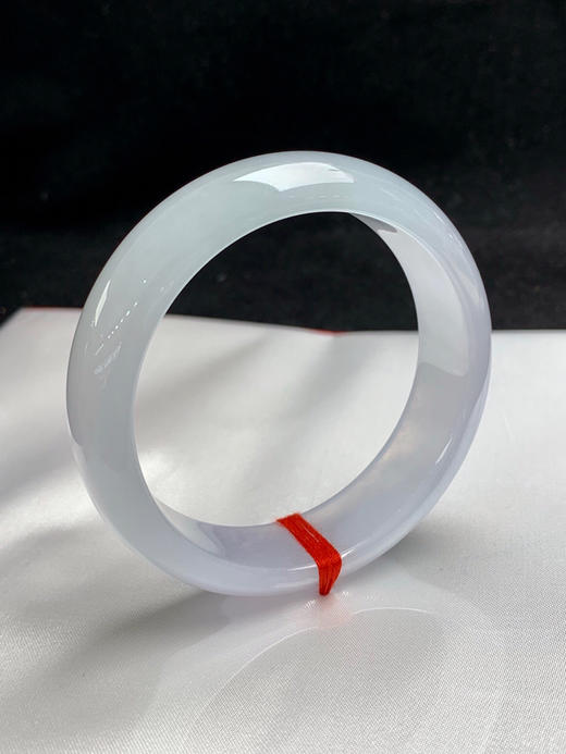 612465，58.2圈口，白冰正圈平安镯，宽版白月光，种老水足，冰润有光感 商品图1