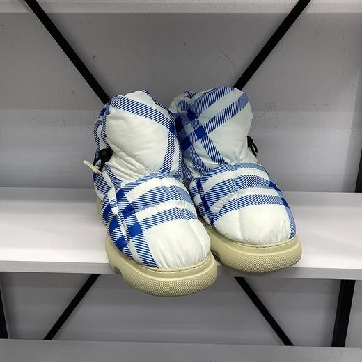 BUR*E**Y/巴*莉 Check Pillow 男士时尚潮流条纹格保暖防滑短靴 商品图3