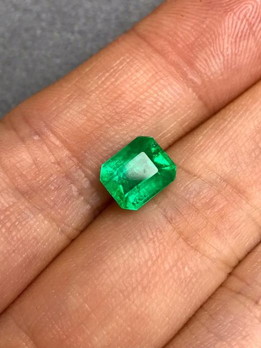 1.95ct刻面祖母绿裸石 商品图1