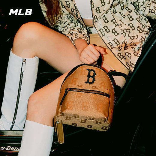 【品牌授权】扫码验证 韩国MLB 复古老花双肩包-黑色 橙色 深米色 双肩包女新款老花满印休闲时尚运动背包单肩学生书包 3ABKS011N 商品图4