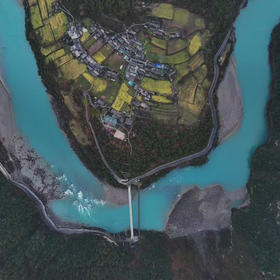 云南｜3.17-3.22怒江春季精致小团6天5晚，趣野星球摄影师带队，怒江大峡谷/老虎跳/老姆登/丙中洛/滇藏界/寻找纹面女/登埂澡塘/独龙江/百花岭，一起看春暖花开怒江景色！