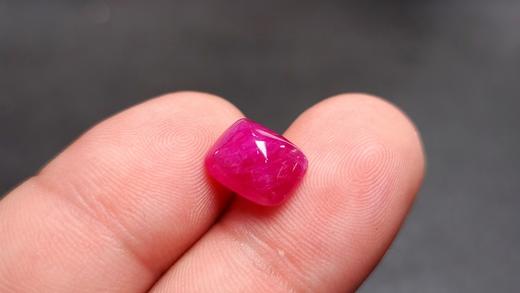 5.24ct糖塔红宝石裸石 商品图2