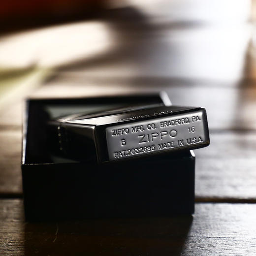 6970204133320 Zippo 【情人节限定】正版黑冰镀钛镜面经典防风打火机套装男士生日礼物 商品图4