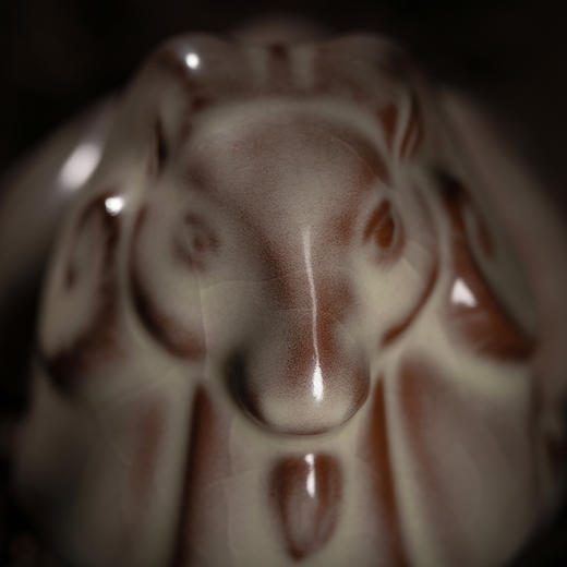 问鼎哥窑碎玉系列致巧款玉羊茶宠 商品图3