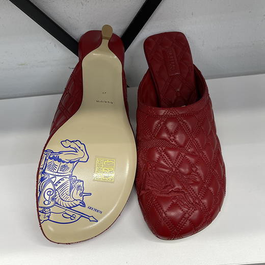 BUR*E**Y/巴*莉 Baby Mule 女士皮革绗缝徽标中跟穆勒鞋 商品图3