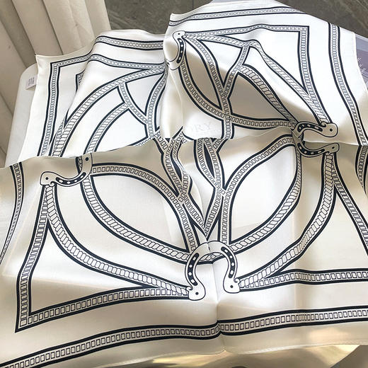 12姆米桑蚕丝丝巾 多用途百搭方巾 商品图10