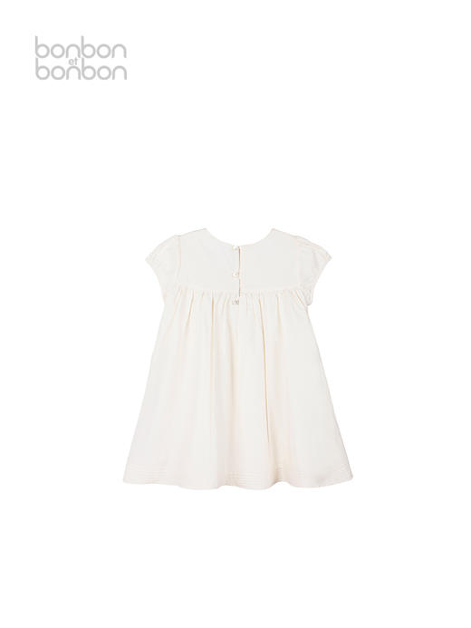 刺绣小飞袖连衣裙 商品图1