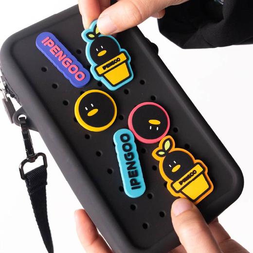 怪奇鹅斜挎洞洞包 商品图1