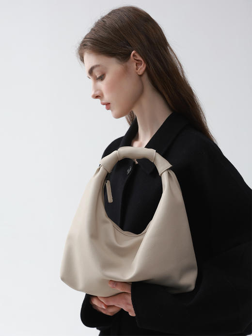 手拿包·云吞包法式慵懒斜挎包·2025春新款轻奢高级感褶皱云朵包 商品图0