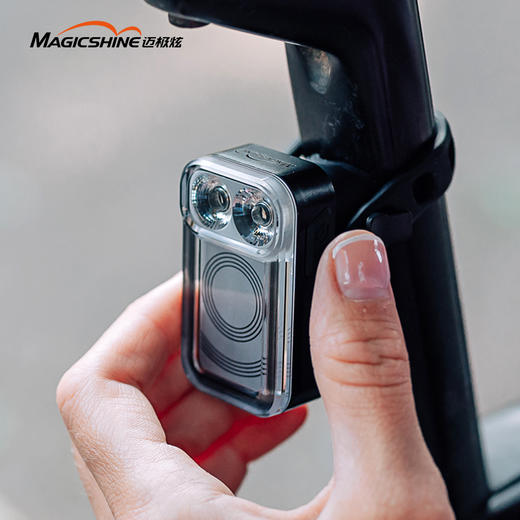 迈极炫自行车雷达感应尾灯FTR智能互联夜间骑行警示灯SEEMEE100AD 商品图3