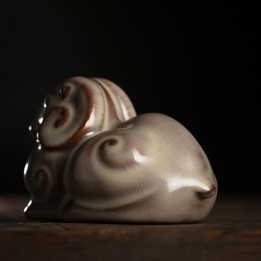问鼎哥窑碎玉系列致巧款玉羊茶宠 商品图2