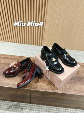 缪缪新款粗跟增高钱币乐福鞋（HC）