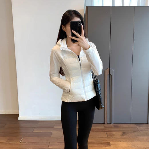 代工厂lulu同款去标白鹅绒修身轻薄羽绒服 商品图3