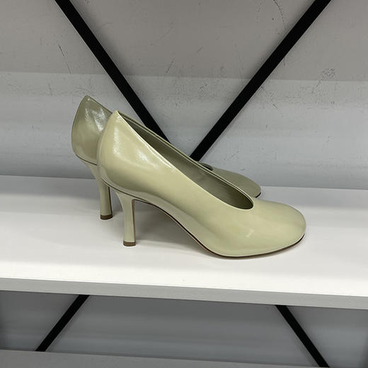 BUR*E**Y/巴*莉 Baby Pump 女士真皮杏仁头高跟鞋 商品图1