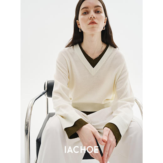 棉仓3621505004-IACHOE假两件V领毛衣 商品图0