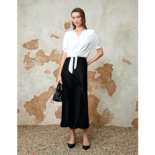 EITIE爱特爱夏季新款V领显瘦气质系带时尚通勤衬衫上衣8213913 商品图1