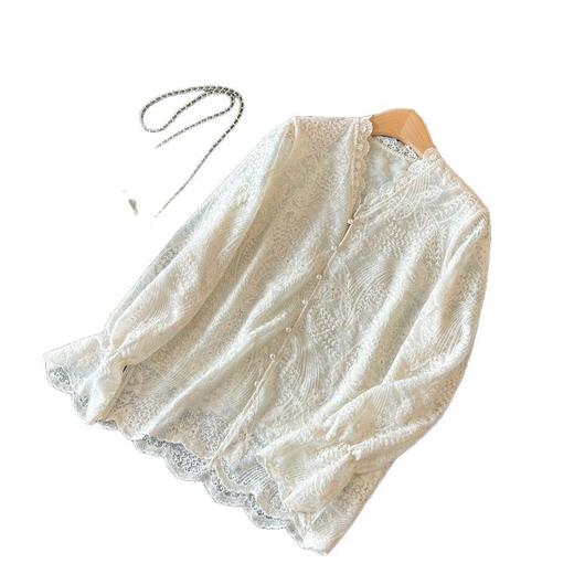 法式重工刺绣上衣V领蕾丝花边小衫长袖开衫喇叭袖衬衫白色衬衣女款！ 商品图4