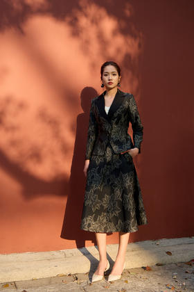 伯妮斯茵 | 高级感国风 莲鹤方壶元素提花套装裙 收腰西装 + 大摆半裙 职场宴会两用款  重工提花工艺面料半裙SZ1B09-漆黑《莲鹤方壶-饕餮纹》