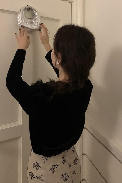 Le Malene 气质蝴蝶结丝绒上衣 19666 商品图3