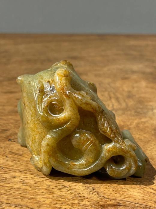 青黄玉荷叶形笔洗与白玉山水纹笔搁，顺丰包邮 商品图10