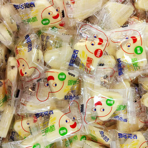 鄂尔德吉牛奶芝士三角酪块儿童奶酪零食内蒙古特产奶制品318g 商品图3